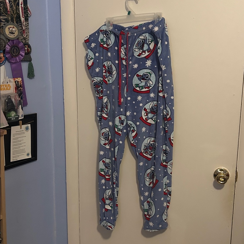 Disney Stitch Winter Snow Glode Fuzzy Blue. White, Red and Green 2X Pants